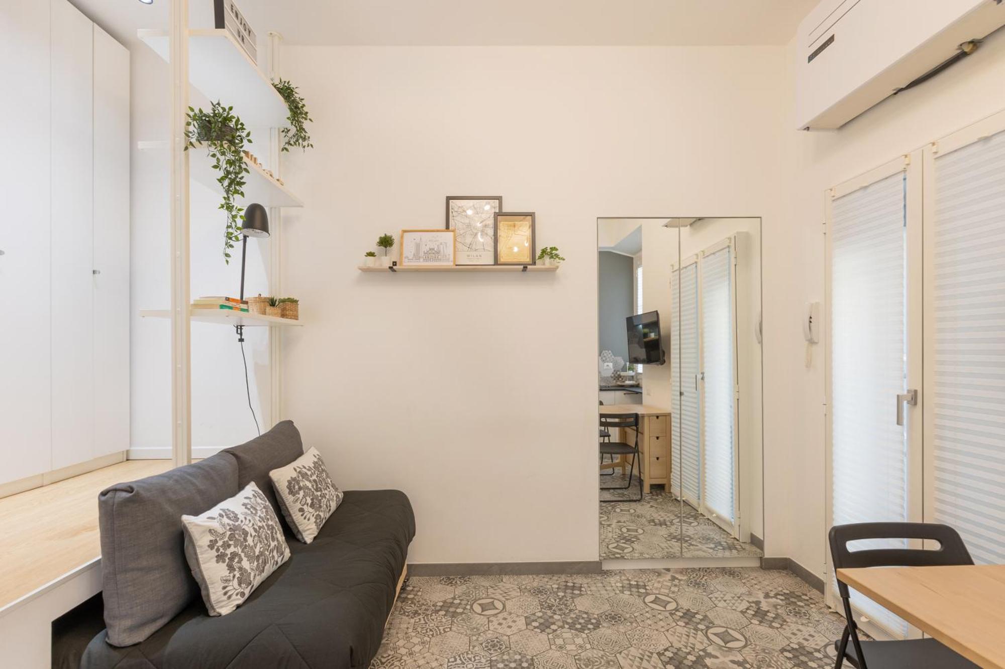 Tiny & Tidy Studio In The Key Area Of Милано Екстериор снимка