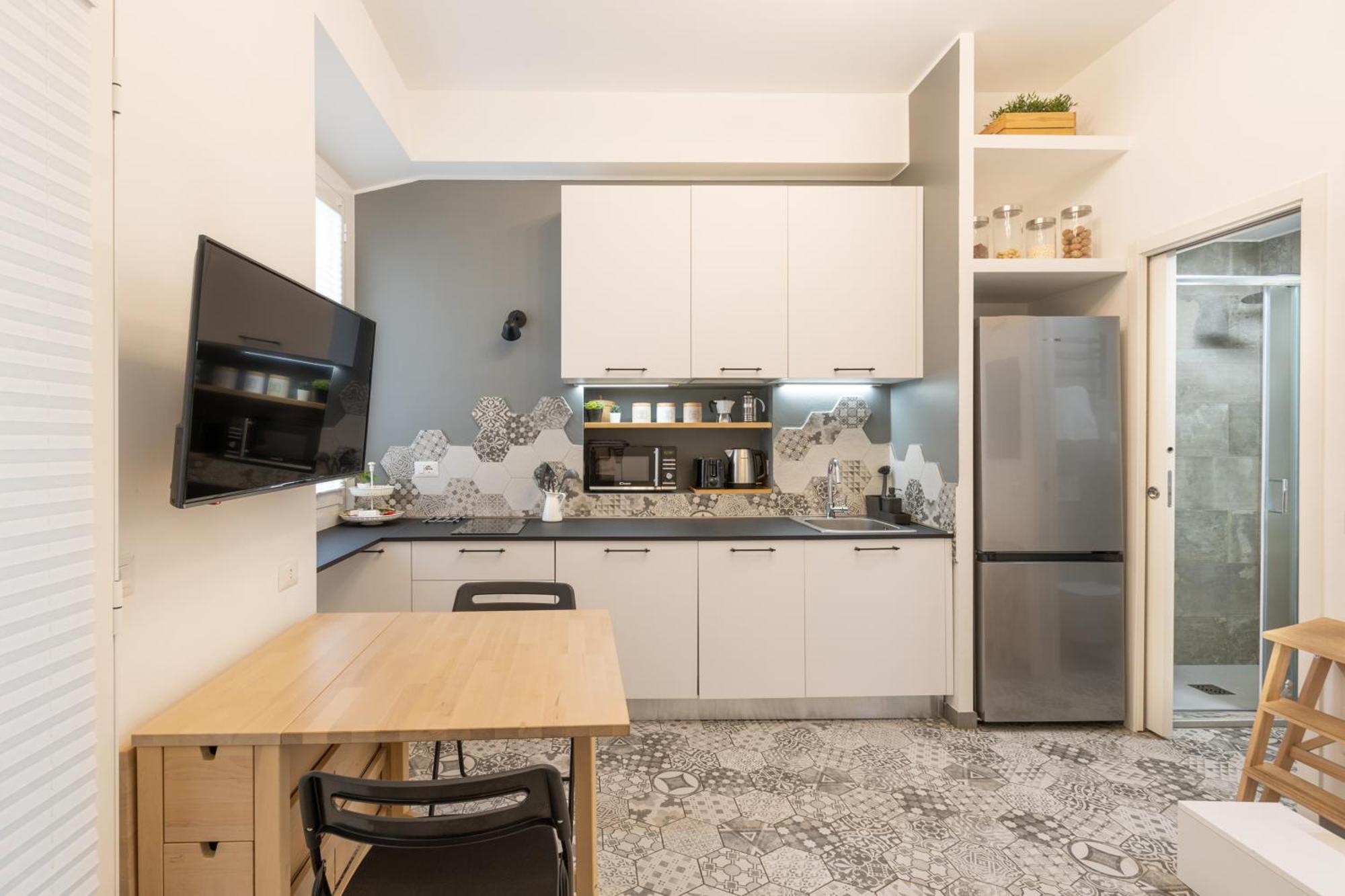 Tiny & Tidy Studio In The Key Area Of Милано Екстериор снимка
